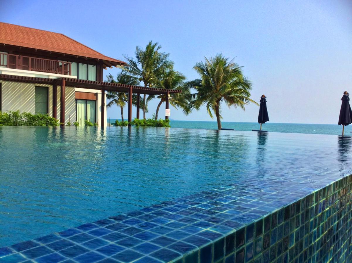The Oriental Beach Resort Rayong Extérieur photo