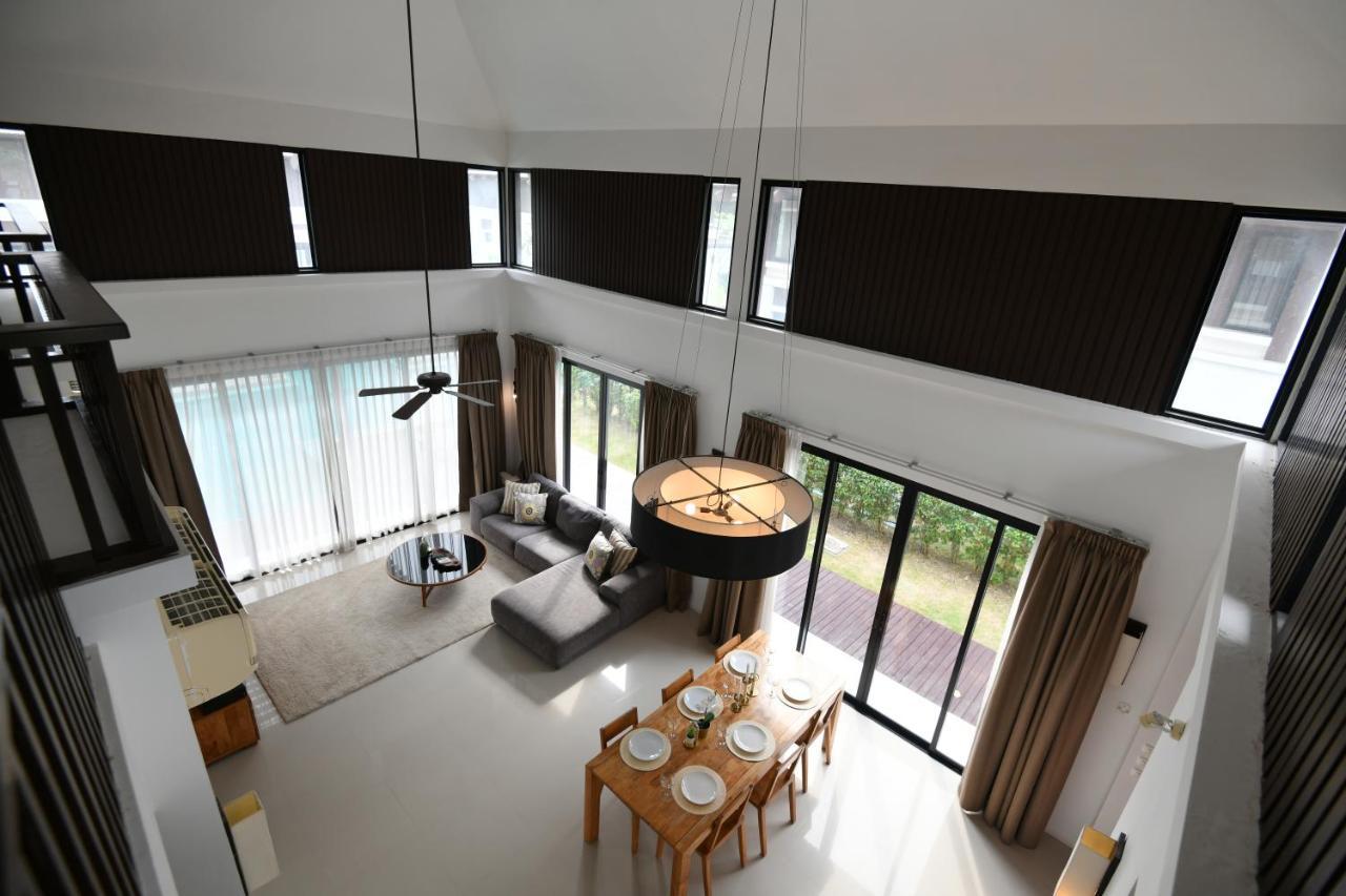 The Oriental Beach Resort Rayong Extérieur photo